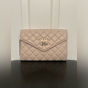 ⭐️ NWT Badgley Mischka Diamond Quilted Crossbody with Round Studs ⭐️